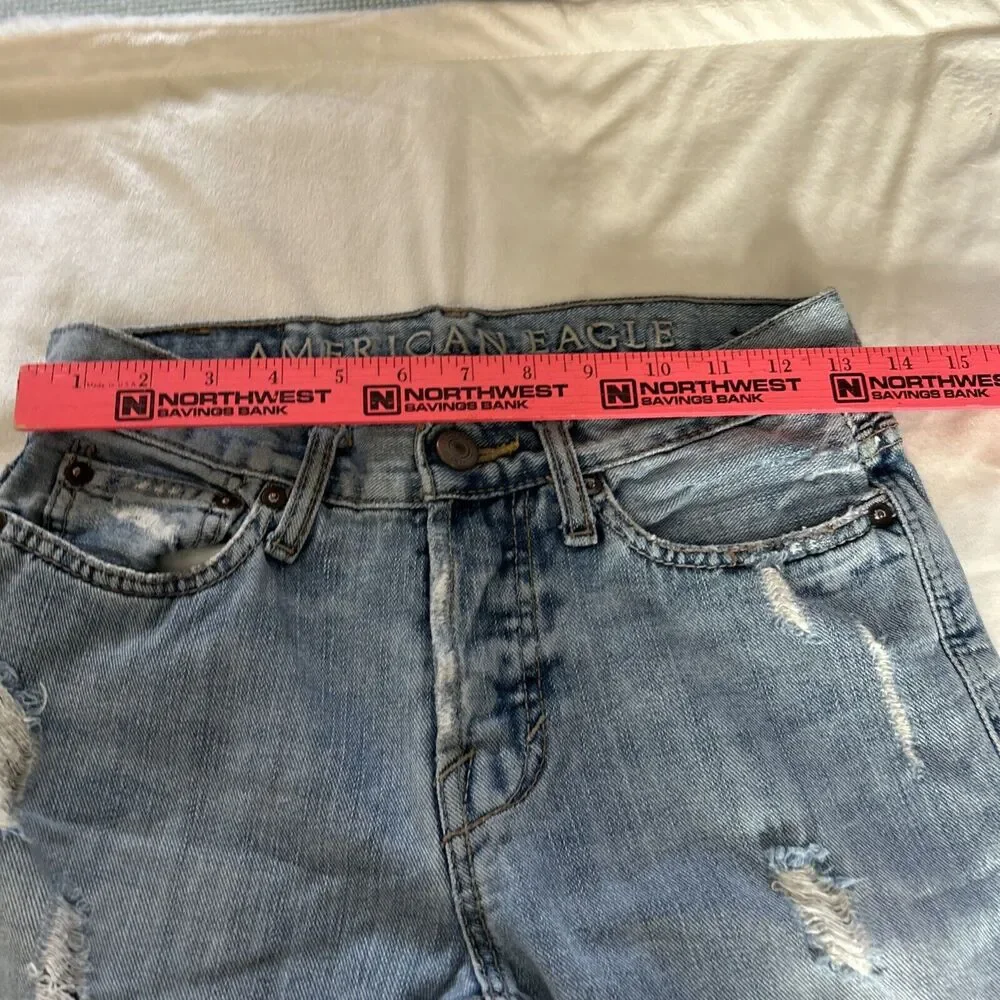 American Eagle Men’s Jeans 26x28 Slim Light Wash Ripped Distressed Holes Button - Picture 7 of 8